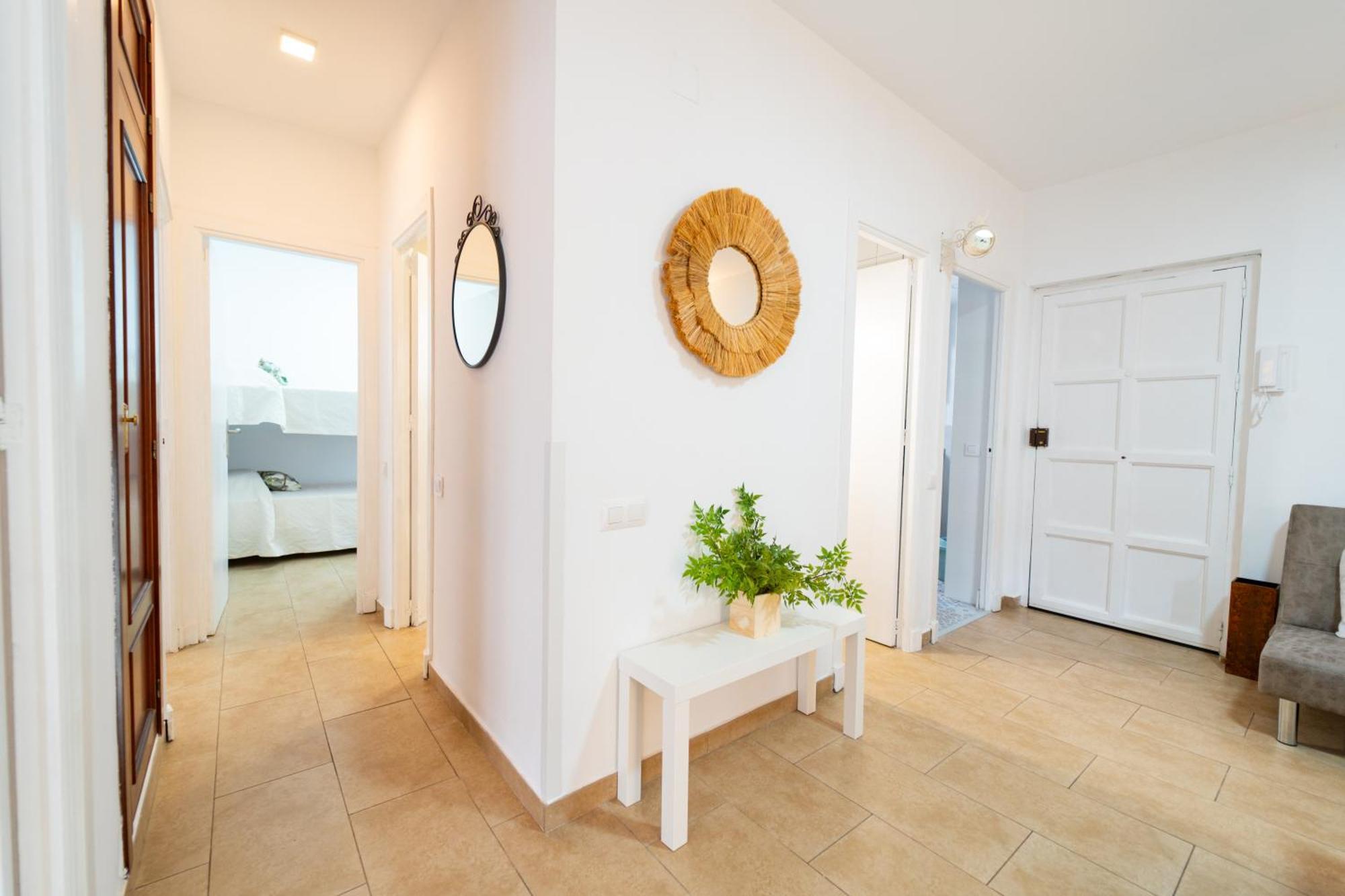 Dean Lopez Luxury Apartment Севиля Екстериор снимка